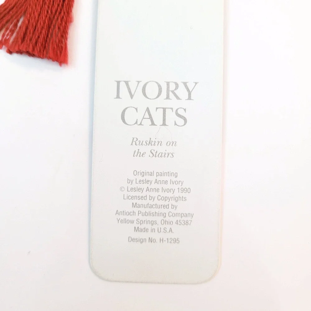 Vintage 90s Ivory Cats Bookmark Ruskin on Stairs 1990 Lesley Anne Antioch H-1295
